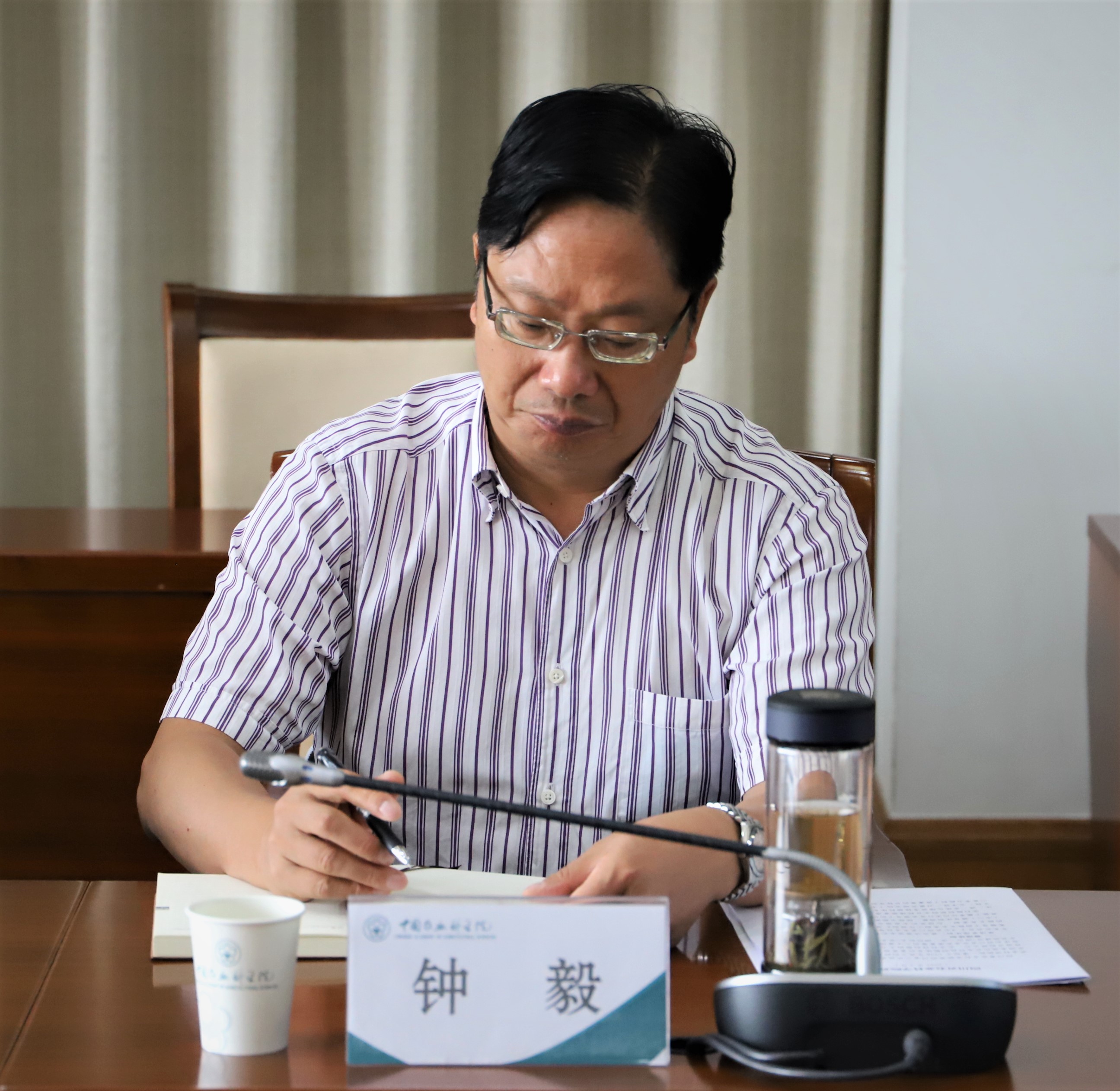 院党委副书记钟毅赴中国农科院和浙江省调研农业科研机构改革工作